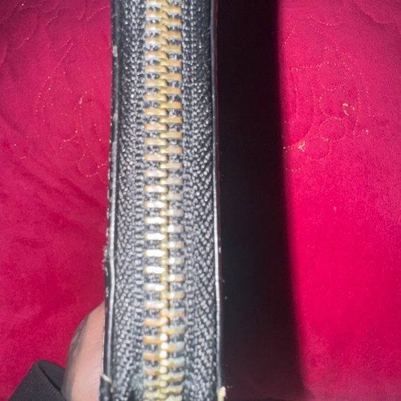 USED CALVIN KLEIN LONG WALLET - Picture 5 of 8